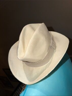 Club Monaco Cream Straw Fedora Hat